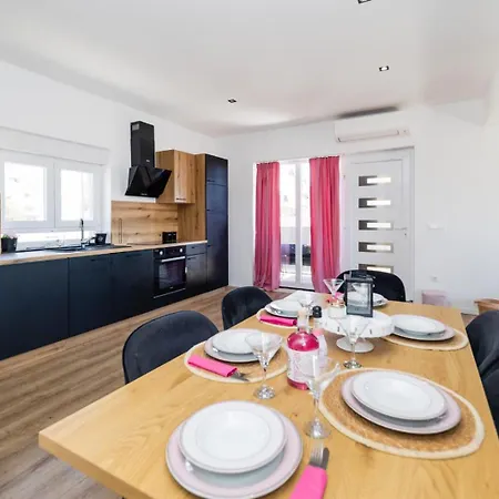 Apartman Charming Aparment,peaceful Area Zadar